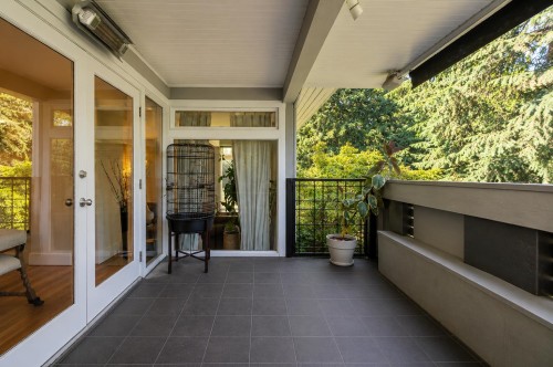 3841 Bayridge Avenue, West Vancouver, BC 
