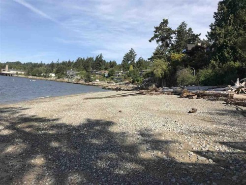 3841 Bayridge Avenue, West Vancouver, BC 