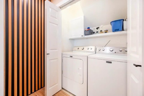 336 26Th Street E, North Vancouver, BC 