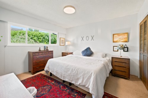 575 Dollarton Highway N, North Vancouver, BC 