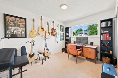 575 Dollarton Highway N, North Vancouver, BC 