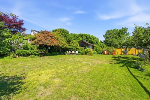 575 Dollarton Highway N, North Vancouver, BC 