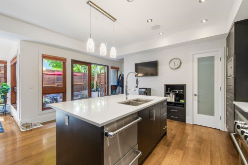 5912 Chancellor Boulevard, Vancouver, BC 