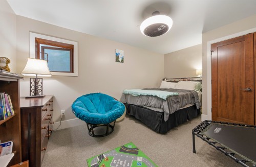 5912 Chancellor Boulevard, Vancouver, BC 