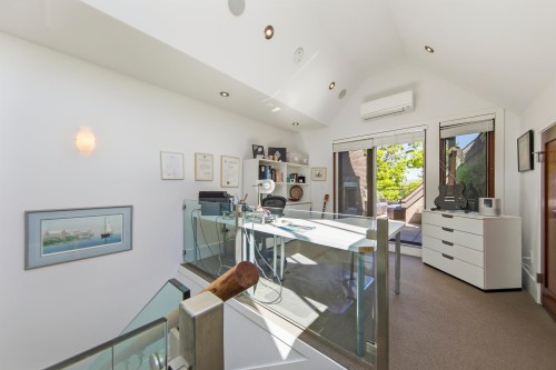 5912 Chancellor Boulevard, Vancouver, BC 