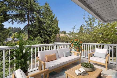 207-1518 Bowser Avenue, North Vancouver, BC 