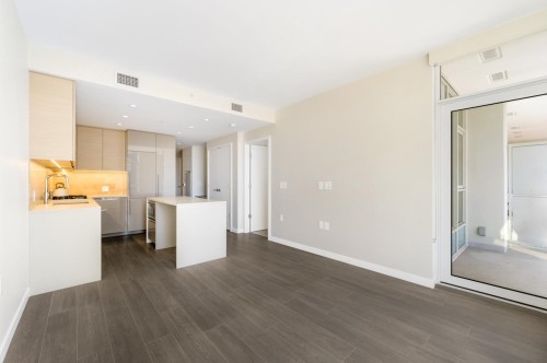 2804-4168 Lougheed Highway, Burnaby, BC 
