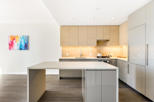 2804-4168 Lougheed Highway, Burnaby, BC 