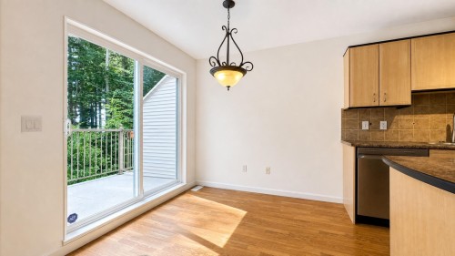 35-2351 Parkway Boulevard, Coquitlam, BC - Indoor Photo Showing Other Room