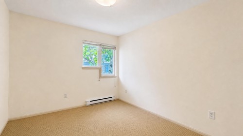 35-2351 Parkway Boulevard, Coquitlam, BC - Indoor Photo Showing Other Room