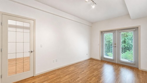35-2351 Parkway Boulevard, Coquitlam, BC - Indoor Photo Showing Other Room