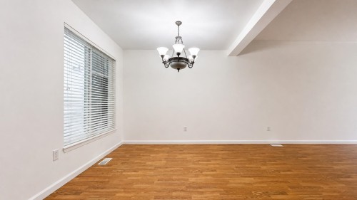 35-2351 Parkway Boulevard, Coquitlam, BC - Indoor Photo Showing Other Room