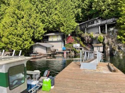 1 Seal Bay Pitt Meadows, BC V0V 0V0