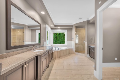 1499 Johnson Street, Coquitlam, BC - Indoor Photo Showing Bathroom