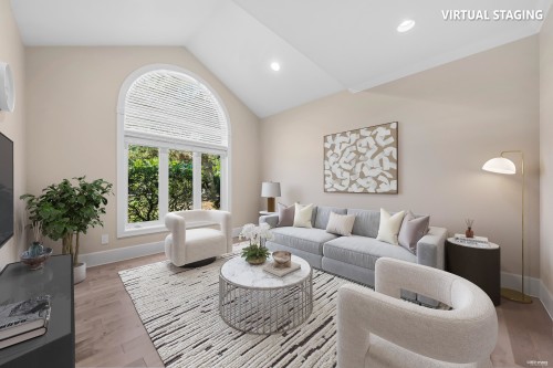 1499 Johnson Street, Coquitlam, BC - Indoor Photo Showing Living Room