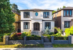 3078 20th Avenue W Vancouver, BC V6L 1H8