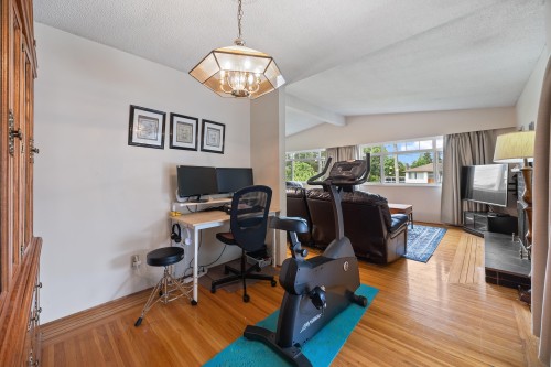 1530 Sherlock Avenue, Burnaby, BC 