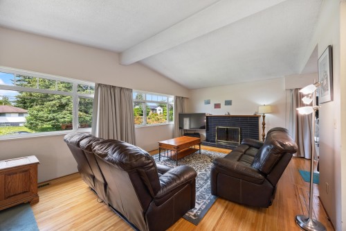 1530 Sherlock Avenue, Burnaby, BC 