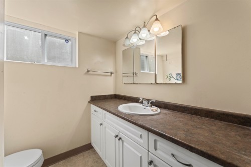 2514 49Th Avenue E, Vancouver, BC 