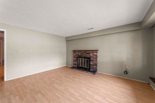 2514 49Th Avenue E, Vancouver, BC 