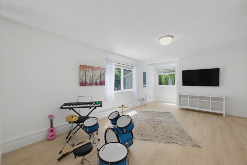 856 55A Street, Delta, BC 