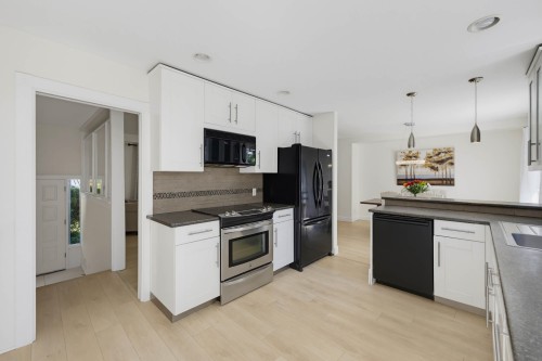 856 55A Street, Delta, BC 