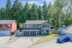 20904 Rosewood Place  Maple Ridge, BC V2X 8N1