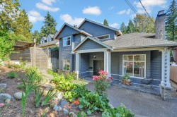 425 Tempe Crescent  North Vancouver, BC V7N 1E7