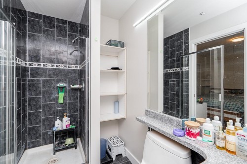 732 26Th Avenue W, Vancouver, BC 