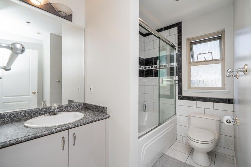 732 26Th Avenue W, Vancouver, BC 