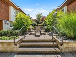 4-618 6th Avenue W Vancouver, BC V5Z 1A3