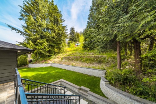 880 Jefferson Avenue, West Vancouver, BC 