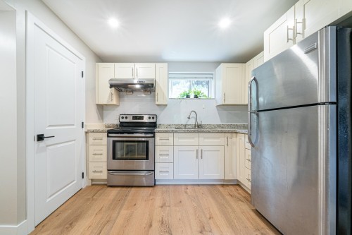 880 Jefferson Avenue, West Vancouver, BC 