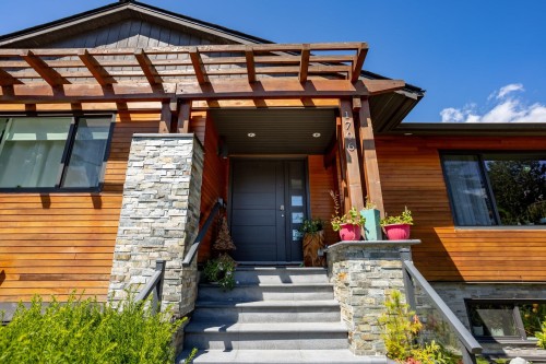 1706 Kilkenny Road, North Vancouver, BC 