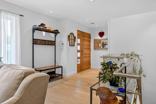1706 Kilkenny Road, North Vancouver, BC 