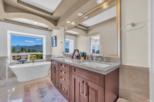 7173 Ridgeview Drive, Burnaby, BC 