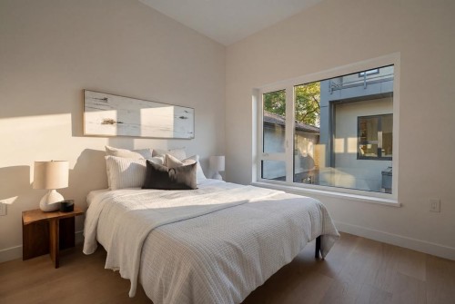 366 23Rd Avenue E, Vancouver, BC 