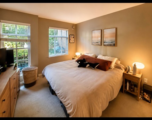 3068 4Th Avenue W, Vancouver, BC - Indoor Photo Showing Bedroom
