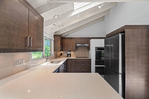 2995 Altamont Crescent, West Vancouver, BC 