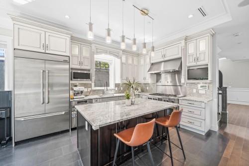 6332 Vine Street, Vancouver, BC 