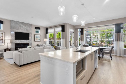 23193 113 Avenue, Maple Ridge, BC 
