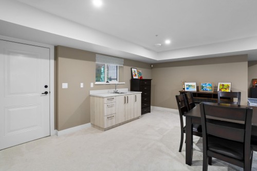 23193 113 Avenue, Maple Ridge, BC 
