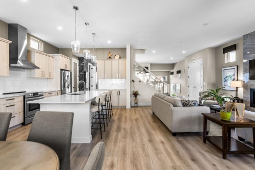 23193 113 Avenue, Maple Ridge, BC 