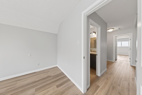 4713 46 Avenue, Delta, BC 
