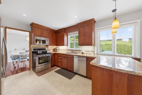4713 46 Avenue, Delta, BC 
