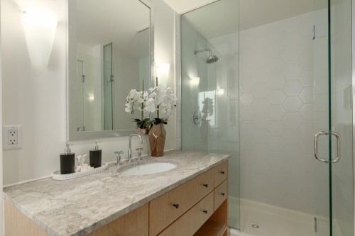 2943 Laurel Street, Vancouver, BC 