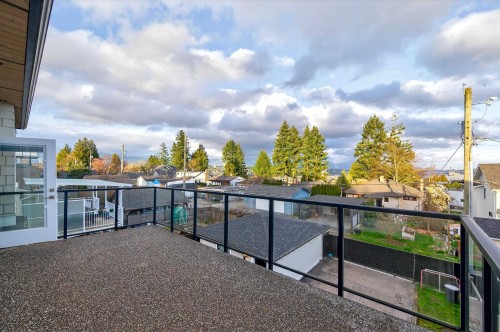 824 Chestnut Street, New Westminster, BC - Outdoor With Balcony