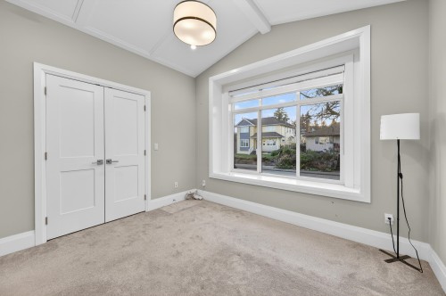824 Chestnut Street, New Westminster, BC - Indoor Photo Showing Other Room