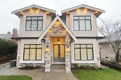 824 Chestnut Street, New Westminster, BC - Outdoor With Facade