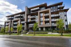 202-615 Cottonwood Avenue  Coquitlam, BC V3J 2S5